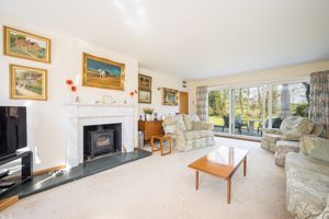 Sitting Room- click for photo gallery